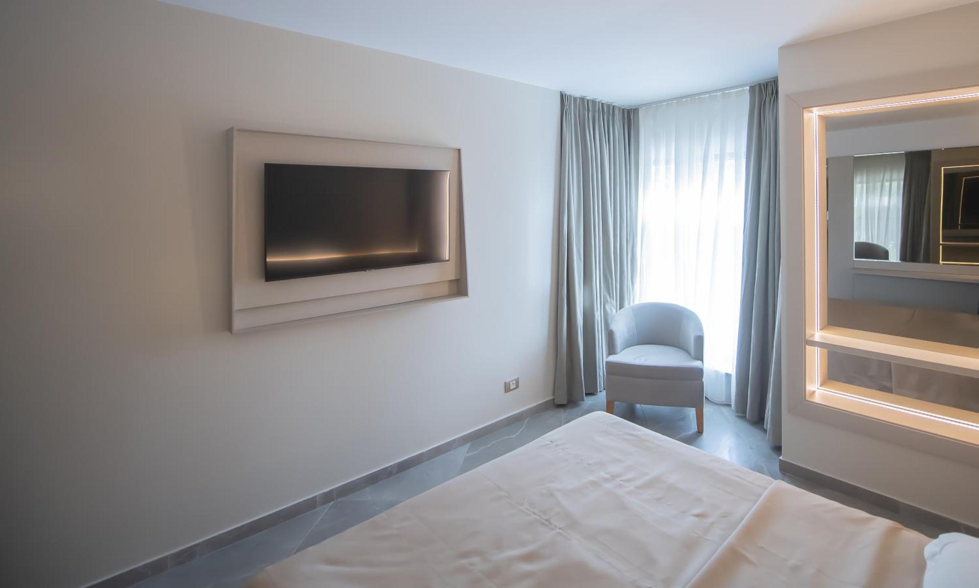 סאטורן Hotel Atena*** מראה חיצוני תמונה