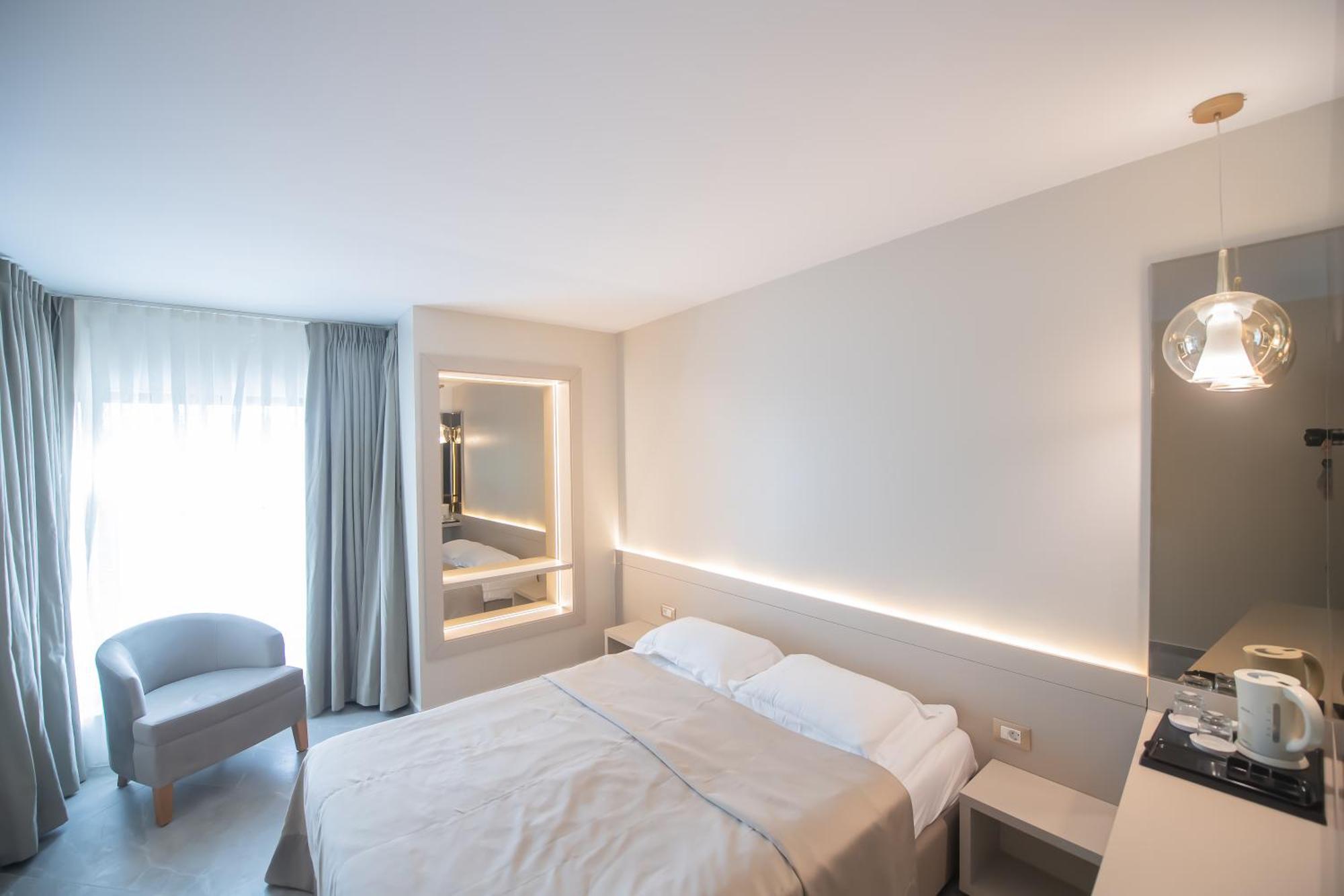 סאטורן Hotel Atena*** מראה חיצוני תמונה