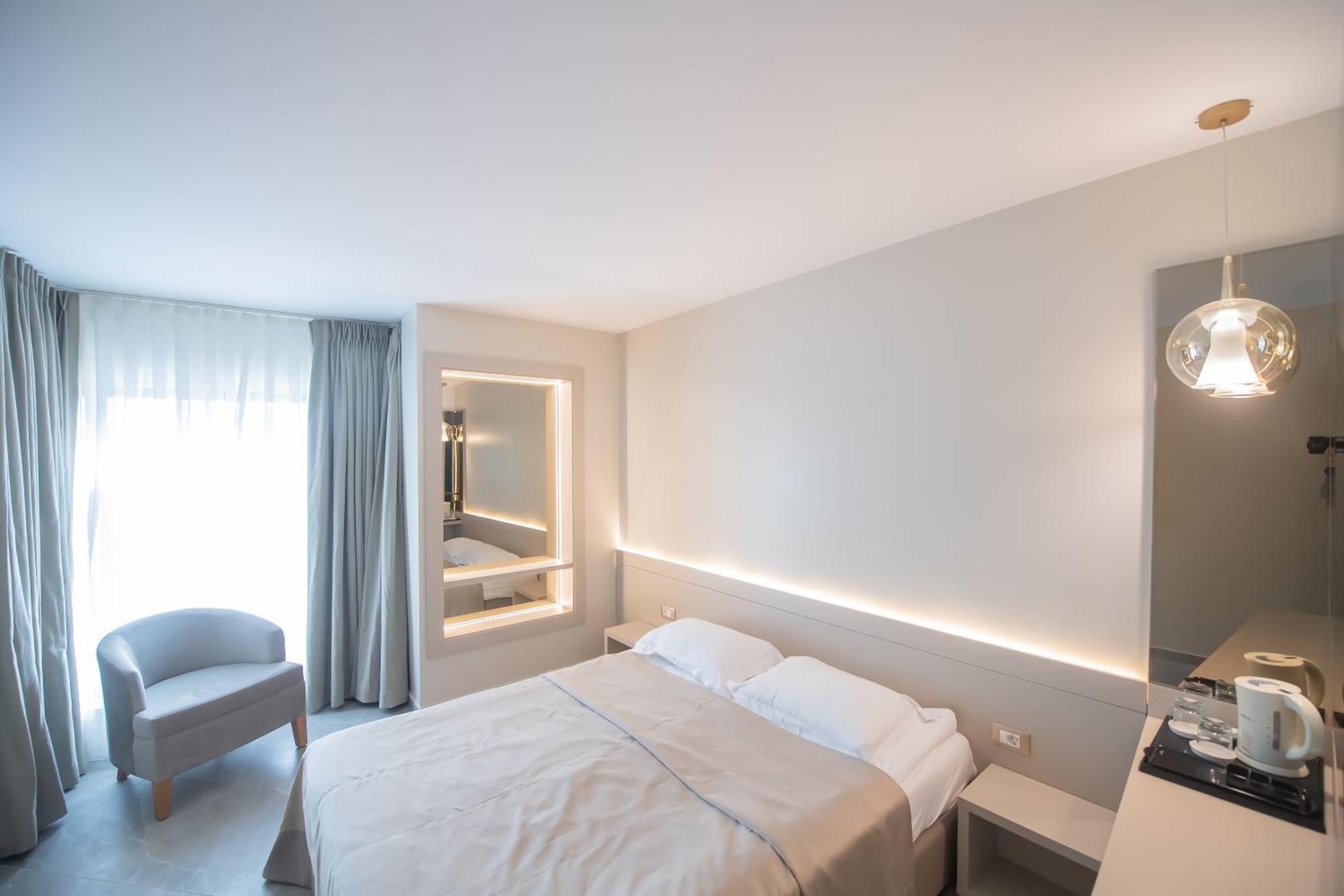 סאטורן Hotel Atena*** מראה חיצוני תמונה