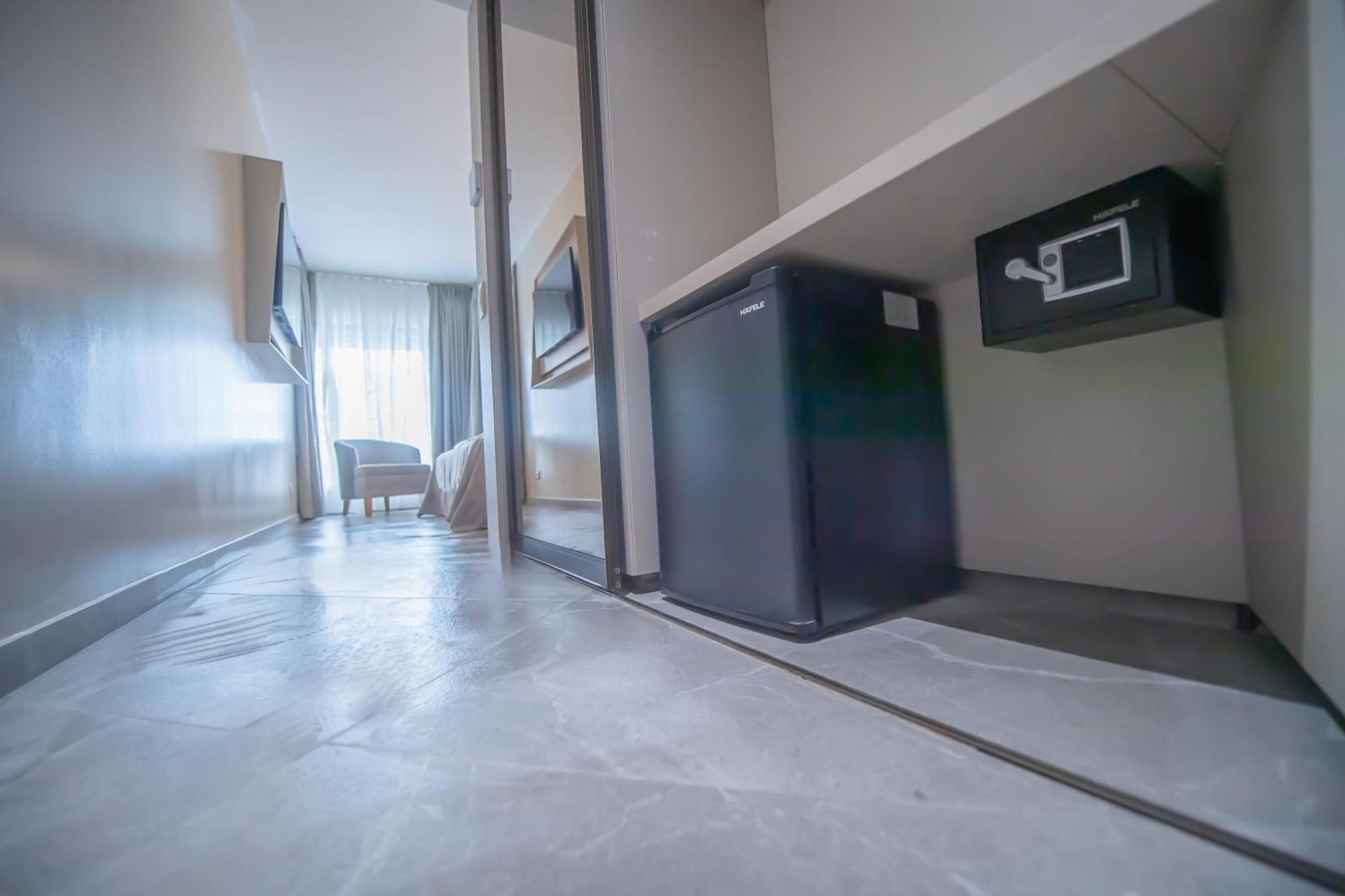 סאטורן Hotel Atena*** מראה חיצוני תמונה