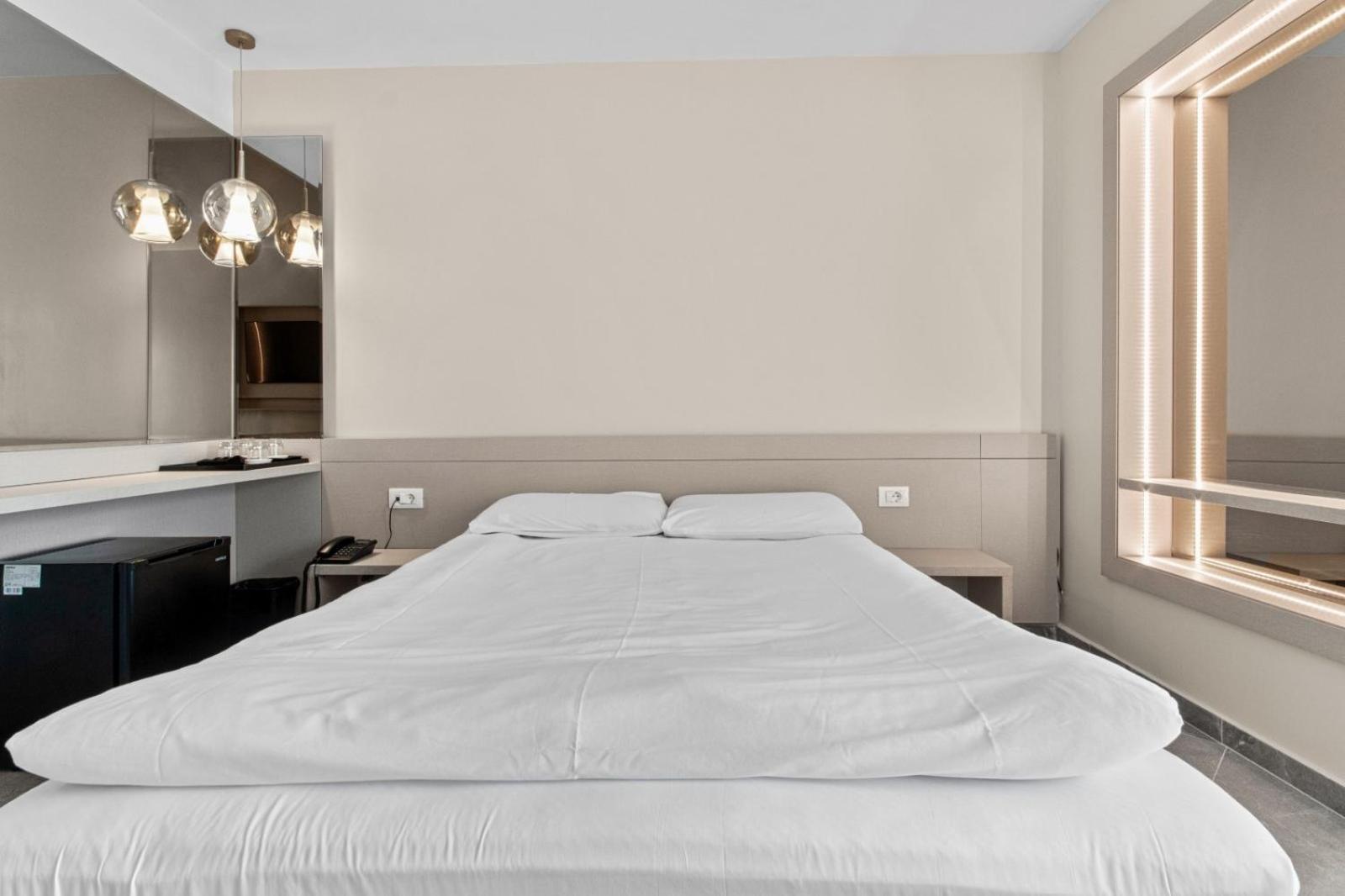 סאטורן Hotel Atena*** מראה חיצוני תמונה